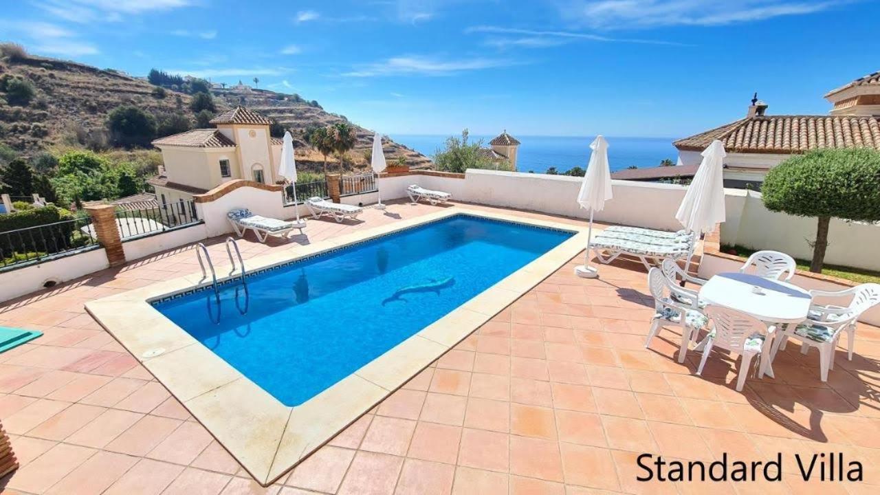 Nerja Villas Tamango Hill 9 Silhouse Villa *
