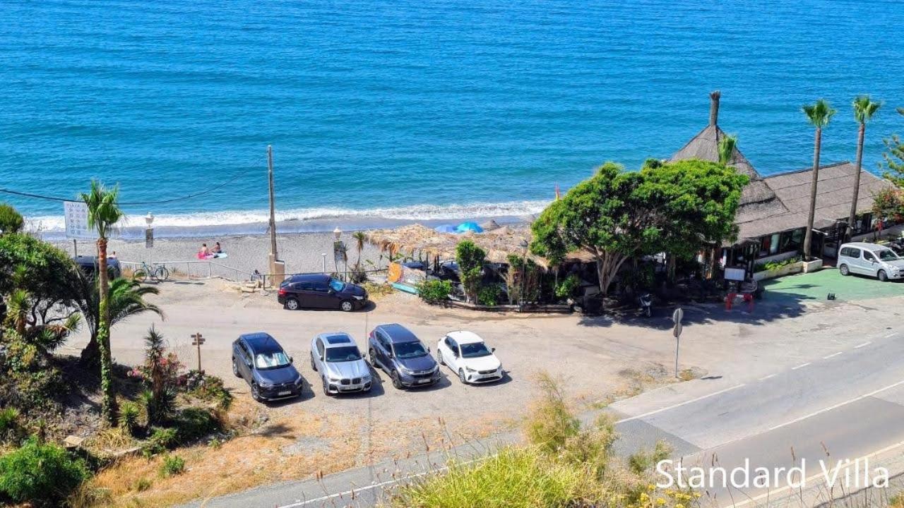 Nerja Tamango Hill 9 Silhouse Willa Torrox